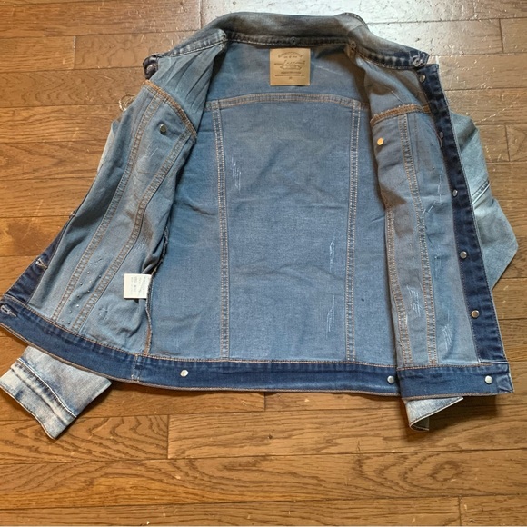 La isla collection distressed embellished denim jacket | Rugrats | Small - Picture 10 of 16